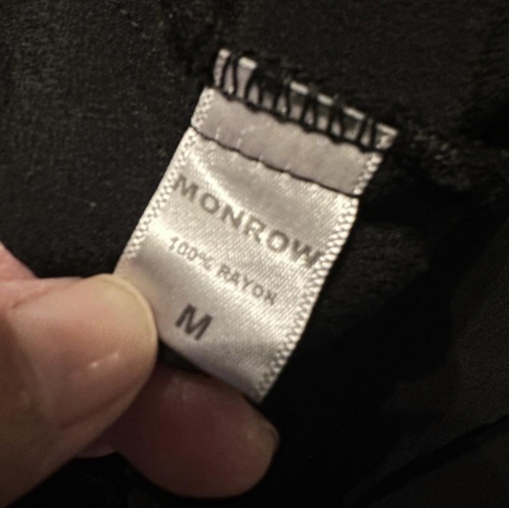 NWT: MONROW Romper ๐ - Picture 5 of 5